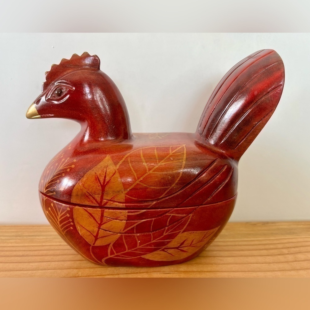 VINTAGE Wood Chicken Rooster Trinket Box Lacquered Hand Painted Farmhouse Decor
